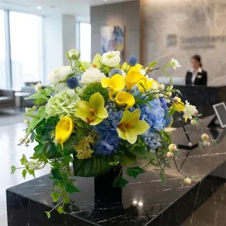 【HUGO DECO 榆果傢飾】黃海芋藍繡球端景花禮 免運專人配送限雙北市(開幕/擬真花/佈置/送禮/喬遷)