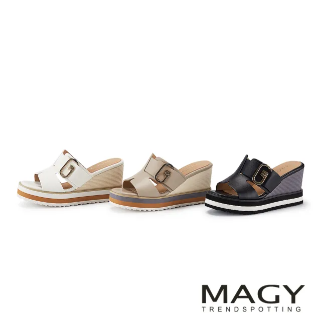 【MAGY】牛皮金屬裝飾厚底楔型涼拖鞋 白色