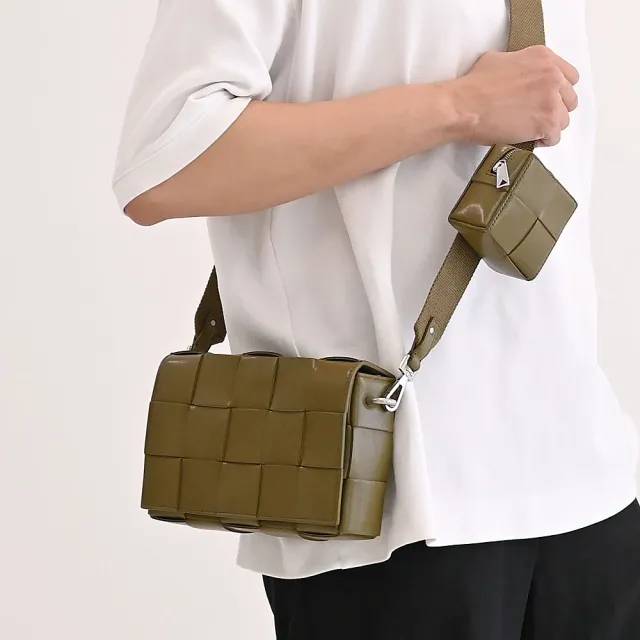 【BOTTEGA VENETA 寶緹嘉】Cassette 大格編織牛皮二合一零錢包方包斜背包(軍綠)