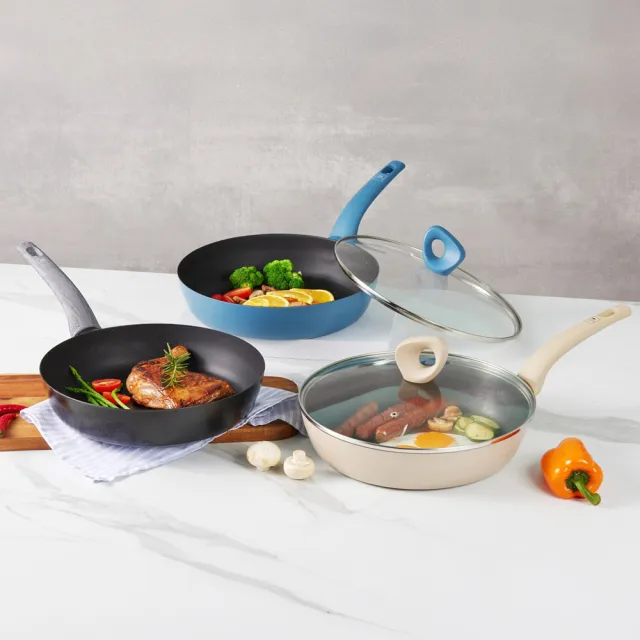 【CorelleBrands 康寧餐具】WORLD KITCHEN 平煎拿鐵鍋28cm-含蓋(三色任選-台灣製造)