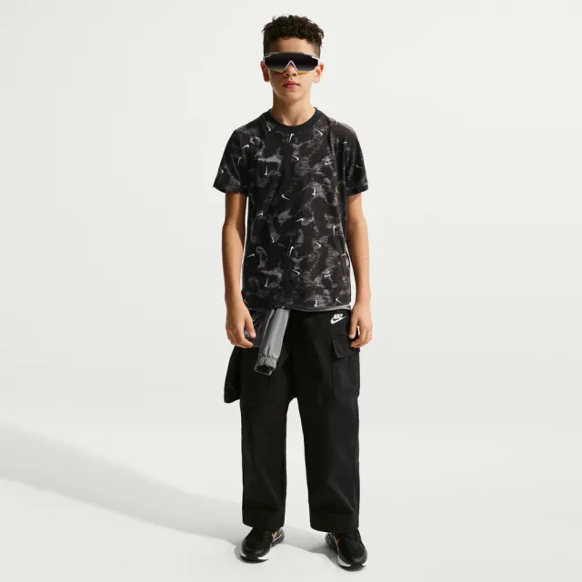 【NIKE 耐吉】短袖上衣 童裝 大童 男女童 T恤 K NSW LBR AOP TEE 黑灰 II0458-010