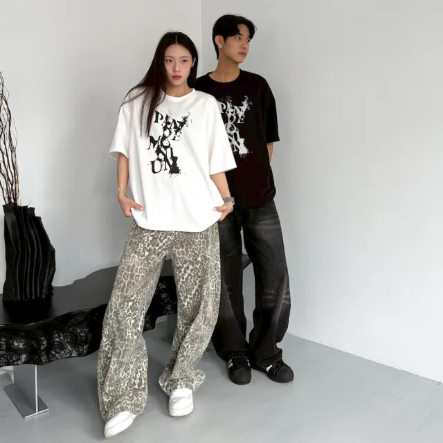 【AMERO】男女同款 短袖圓領Ｔ恤 潑墨字母印花 情侶裝