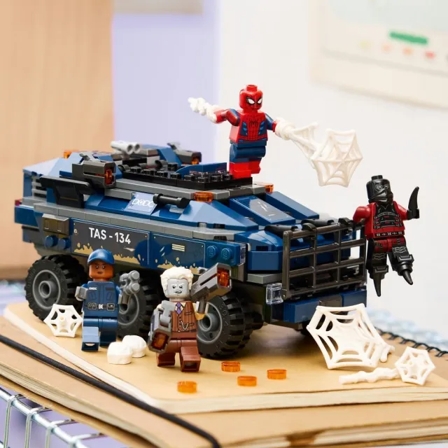 【LEGO 樂高】漫威超級英雄系列 76349 蜘蛛人囚車追逐戰(創意力遊戲 漫威 禮物 玩具)