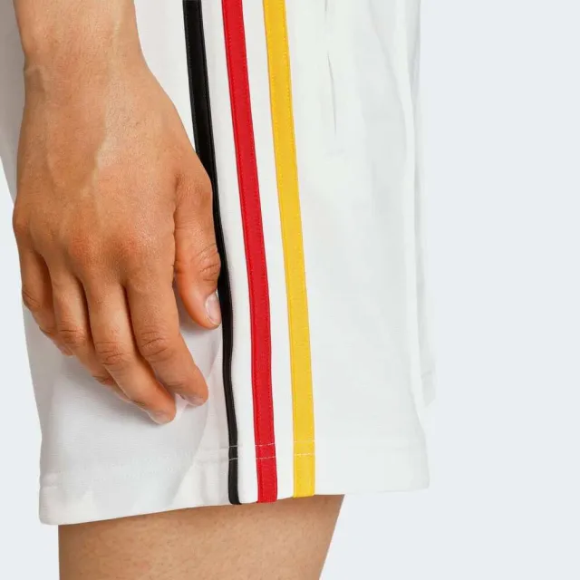 【adidas 愛迪達】Fb Short 女 短褲 運動短褲 休閒短褲 白 亞版(KE9365)