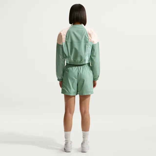 【NIKE 耐吉】短褲 女 運動褲 AS W NSW MR ESSNTL WVN SHORT 綠 FV7558-006