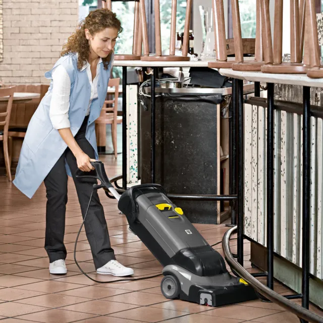【KARCHER 凱馳】商用直立式滾刷型洗地機(BR30/4)
