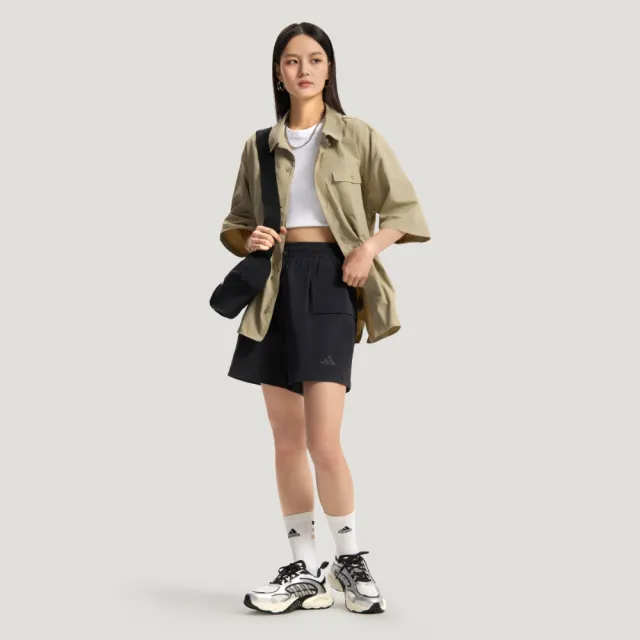 【adidas 愛迪達】短褲 女 休閒褲 亞規 GFX CARGO SHT 黑 KS5374
