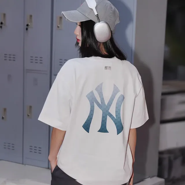【MLB】短袖T恤 Monogram系列 紐約洋基隊 (3ATSM0863-50IVS)