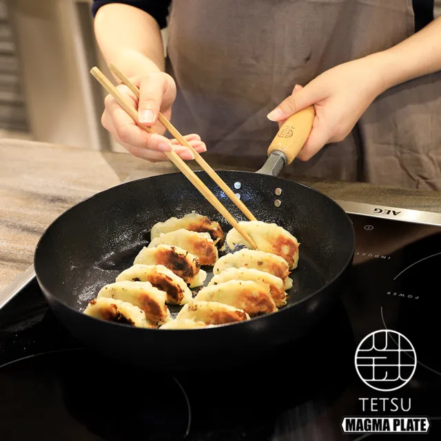 【日本 TETSU】窒化鐵製平底鍋(直徑26cm)