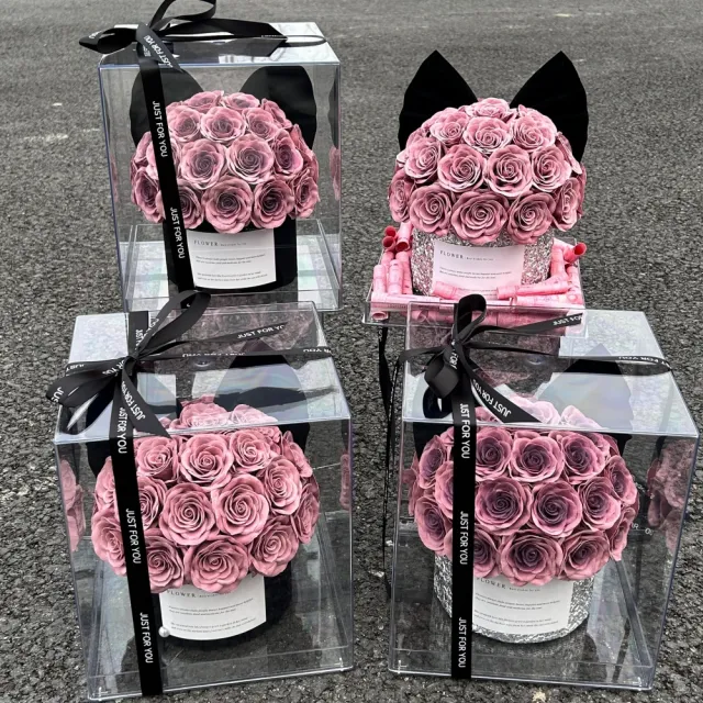 永生花 玫瑰花抱抱桶帶禮盒 玫瑰肥皂花 氛圍感桌面擺件 生日禮物 送朋友花盒 拍照背景裝飾 擺件