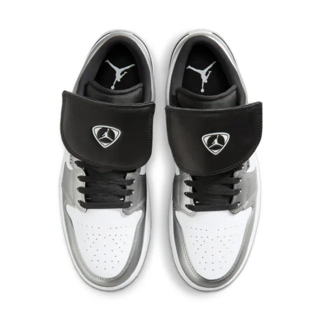 【NIKE 耐吉】運動鞋 籃球鞋 男鞋 AIR JORDAN 1 LOW SE AJ1 抓地力 足球風格 銀 (IR2278100)