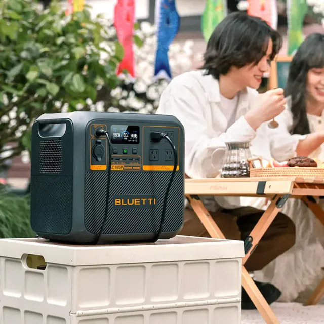 【BLUETTI】1800W電吉拉儲能電源+200W太陽能板+推車(戶外行動電源／行動電站／移動電源／露營電源)