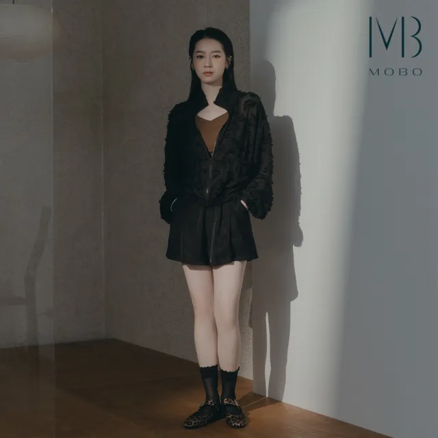 【MO-BO】質感亮面打折短褲