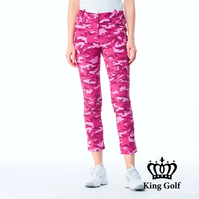 【KING GOLF】網路限定款-女款立體皇冠刺繡滿版數位迷彩印圖舒適修身休閒長褲/高爾夫球褲-桃紅色