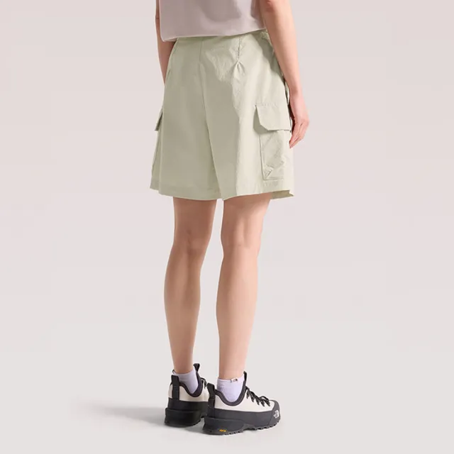 【The North Face】北面女款米色UPF50防曬休閒短褲｜8C11DOM 抗UV