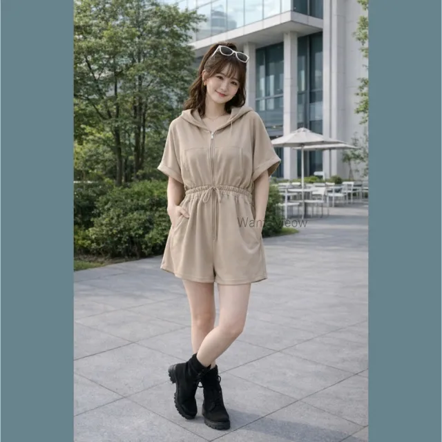 【Want-Meow】80公斤可穿/簡約顯瘦連身短褲連身褲連帽拉鍊短褲(大碼/大尺碼/加大碼/連身褲)