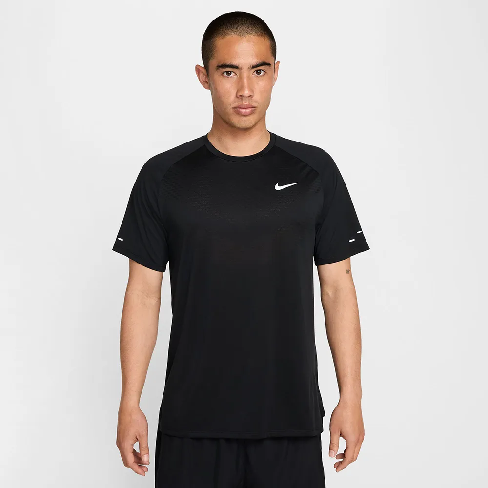 【NIKE 耐吉】短袖上衣 男 訓練 慢跑 AS M NK DFADV STRIDE SS TOP 黑 HV5204-010