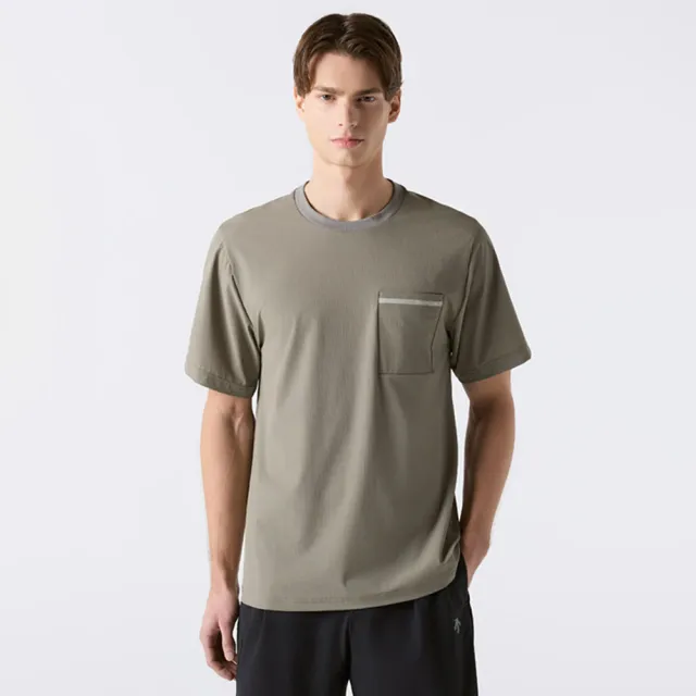 【DESCENTE】短袖上衣 男 快排 MEN AIR-STRETCH POCKET SHORT SLEEVE T-SHIRTS 卡其 SR221DTS41-KHAK