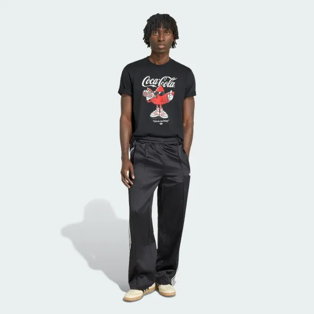 【adidas 愛迪達】短袖上衣 男 三葉草 亞規 COCA-COLA CC TREFFIE TEE 黑 KY2108