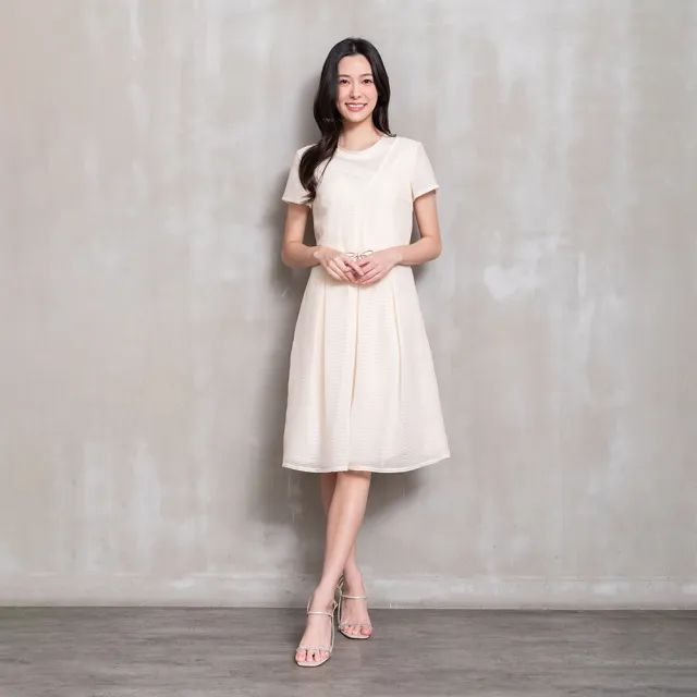 【perng yuh 芃諭名品】微光剪影 條紋緹花 洋裝（附腰帶）(2026 SS Collection｜5A春夏新品上市)