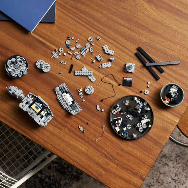 【LEGO 樂高】星際大戰系列 75440 AT-AT(機器人 星戰 積木 玩具)