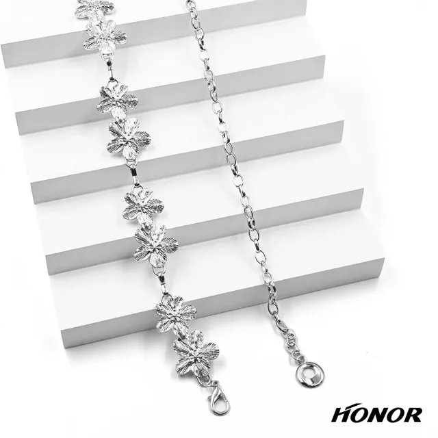 【HONOR 山形屋】優雅雙花壓紋金屬腰鍊-銀灰