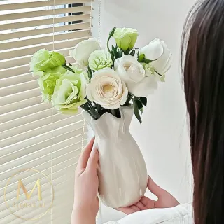 【Floral M】法式幸運星星莉奈奶油白陶瓷花瓶(花瓶/插花/玻璃瓶/花器/花盆/陶瓷花瓶/桌面擺飾/居家裝飾)