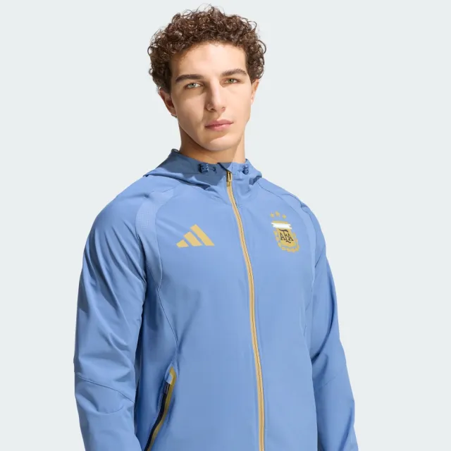 【adidas 愛迪達】世界盃 阿根廷 TIRO TRAVEL 連帽外套 男 JZ6313