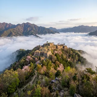 【喜鴻假期】★台中出發．天空之城山陰秘境６日★竹田城跡、天橋立、柯南小鎮、鳥取砂丘、金刀比羅
