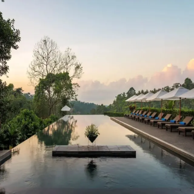 【喜鴻假期】★２人成行．質旅輕奢峇里島５日★四季酒店、Alila+Ubud叢林渡假村、水療按摩