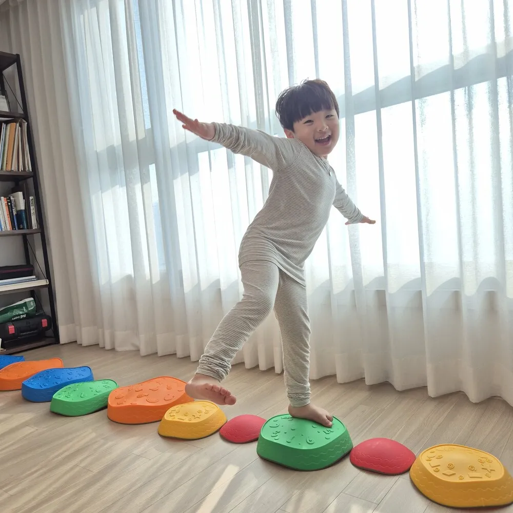 【Bellebaby】彩虹過河石(感統教具/跳河石/益智玩具/平衡感訓練/室內戶外玩具)
