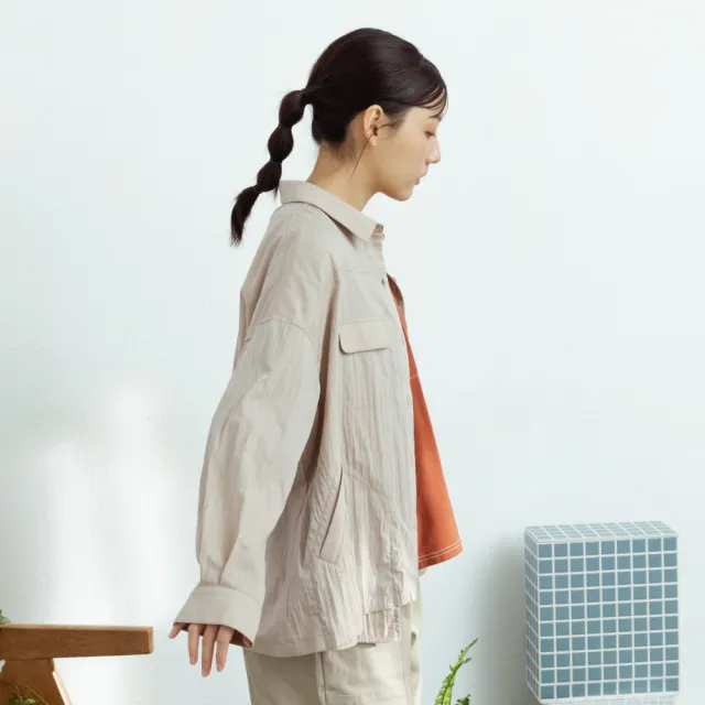 【MOSS CLUB】輕透層次感衣襬口袋長袖罩衫襯衫 粉 咖(魅力商品)