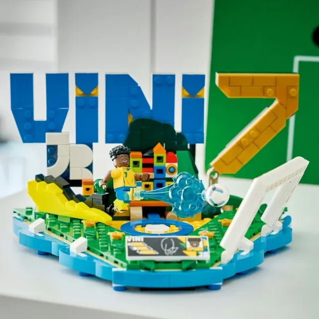 【LEGO 樂高】Editions 43027 Vini Jr.－足壇焦點(維尼修斯 居家擺設 禮物 玩具)