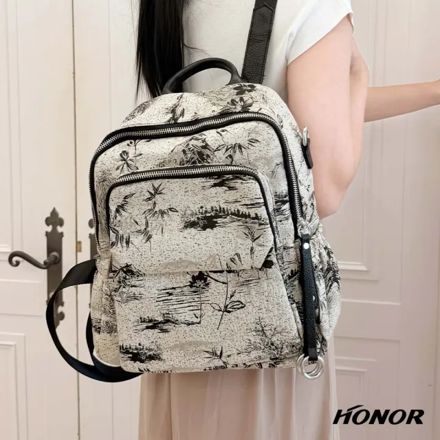 【HONOR 山形屋】水墨風刺繡休閒後背包-白