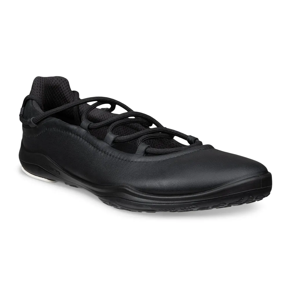 【ecco】BIOM LITE TR W 健步都會舒適皮革芭蕾舞鞋 女鞋(黑色 84010351052)