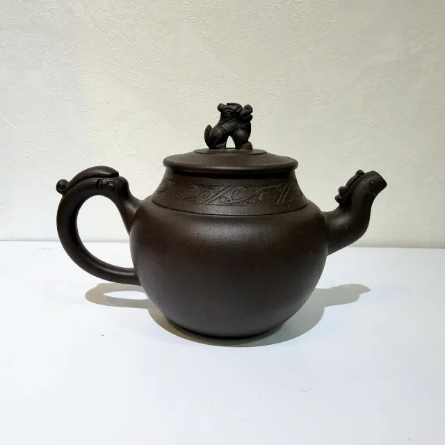 【創藝工坊】三獸壺 宜興紫砂 工藝美術員 紫泥(300cc 完整美品 茶壺茶具 宜興紫砂壺)