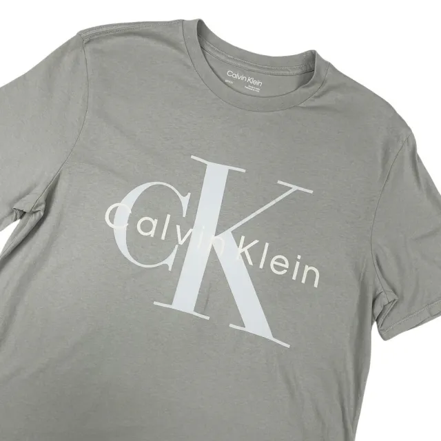 【CALVIN KLEIN】Calvin Klein 短T  灰綠 CK 經典大標 美版偏大 純棉 環保 T恤 CK 上衣 @9915