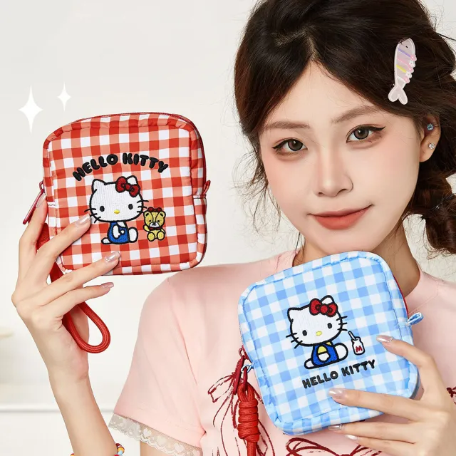 【HELLO KITTY】雙11 凱蒂貓格紋造型方形隨身收納包(拍立得包/零錢包/化妝包)