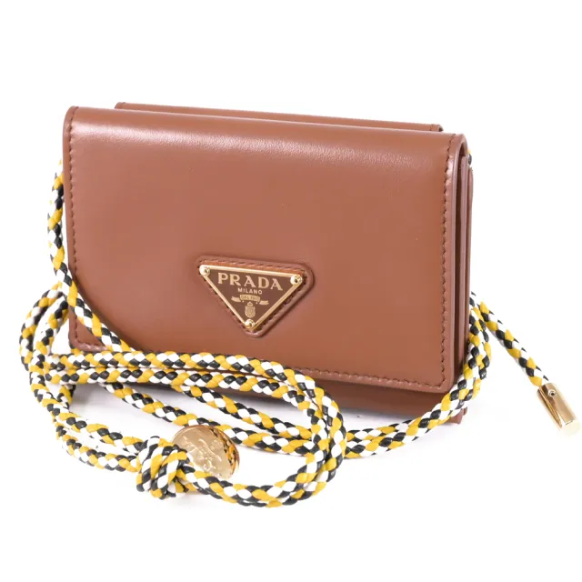 【PRADA 普拉達】經典三角LOGO鍊條掛飾L型鈔票零錢短夾(咖)