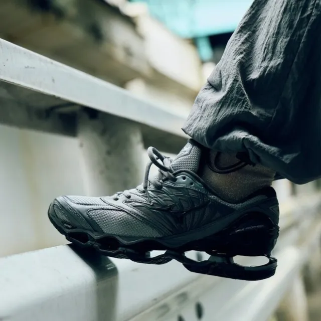 【MIZUNO 美津濃】MIZUNO SPORTSTYLE WAVE PROPHECY LS D1GA333704(休閒慢跑鞋)