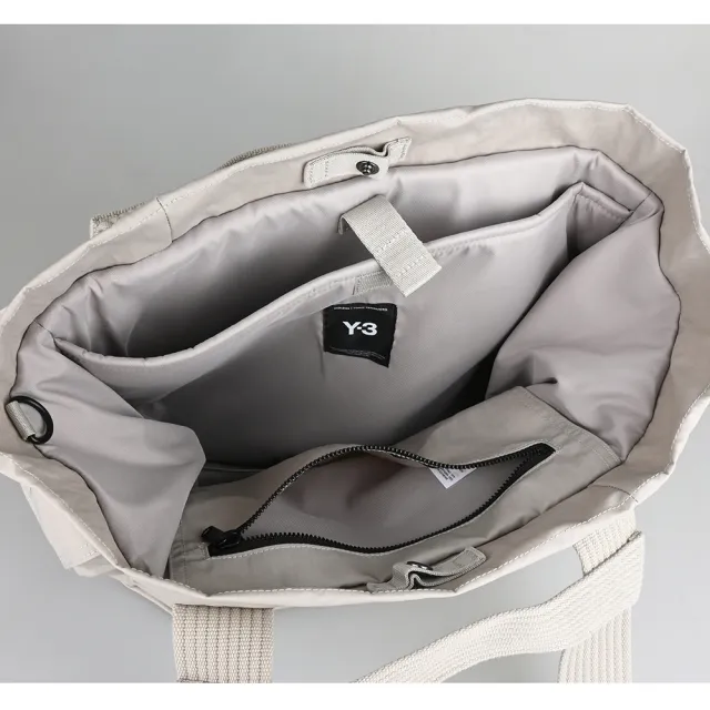 【Y-3 山本耀司】Y-3凸面字矽膠LOGO尼龍按釦式肩背/手提托特包(淺棕)