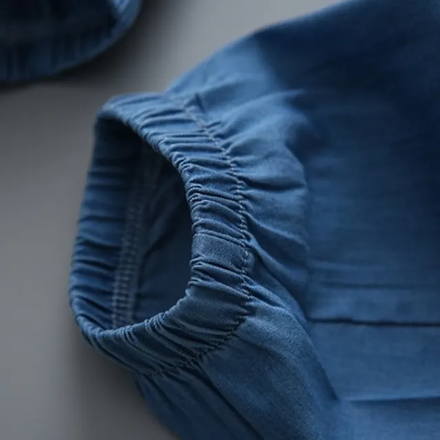 【橘魔法】草莓刺繡牛仔縮口褲 女童 兒童 童裝 長褲 褲子 薄長褲 防蚊褲 九分褲 空調褲 防曬