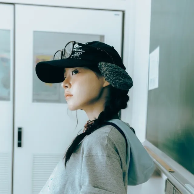 【KlassiC.】aeae 摺疊墨鏡 韓星私服標配 設計師品牌 aeae 跨國聯名計畫 附聯名限定摺疊墨鏡收納包