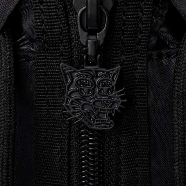 【Onitsuka Tiger】鬼塚虎 官方旗艦店 黑色滿版虎頭印花後背包(3183B329-001)