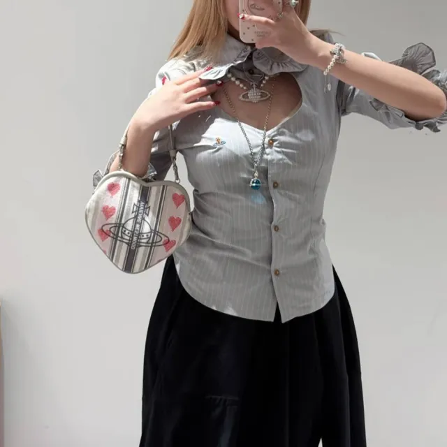 【Vivienne Westwood】薇薇安VW刺繡愛心土星愛心造型手斜背兩用鍊包 送禮原廠紙袋限量款式