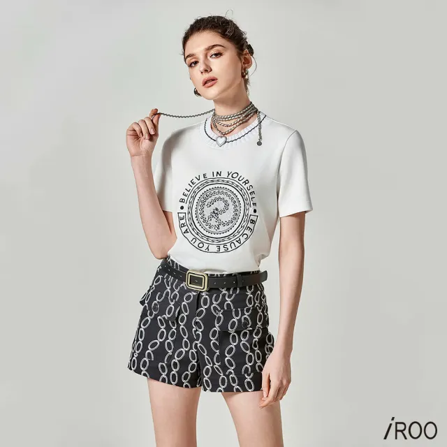 【iROO】黑底白鏈條印花短褲