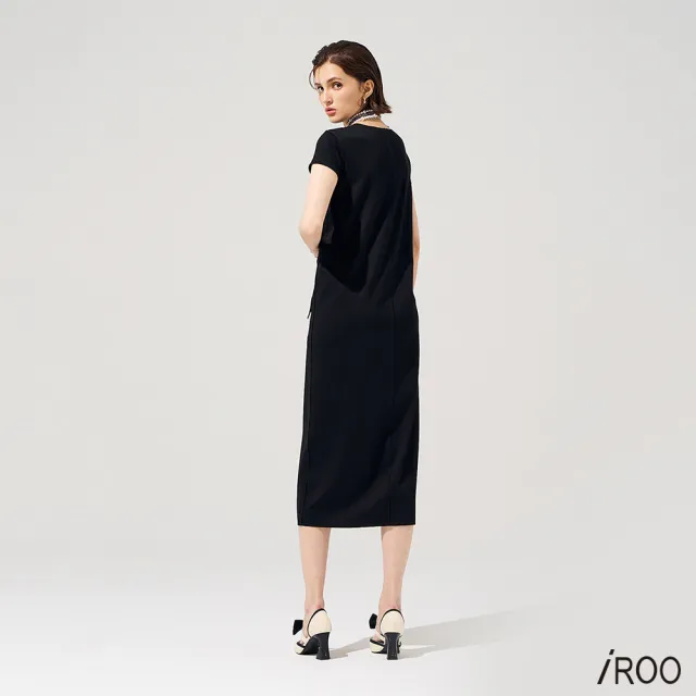 【iROO】黑灰假兩件式長洋裝