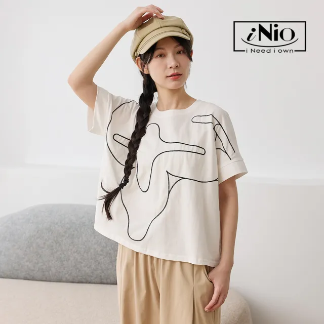 【iNio 衣著美學】幾何撞色線條短袖上衣 女短袖上衣 立體藝術線條上衣 圓領寬鬆棉T 設計感上衣  CHW1091