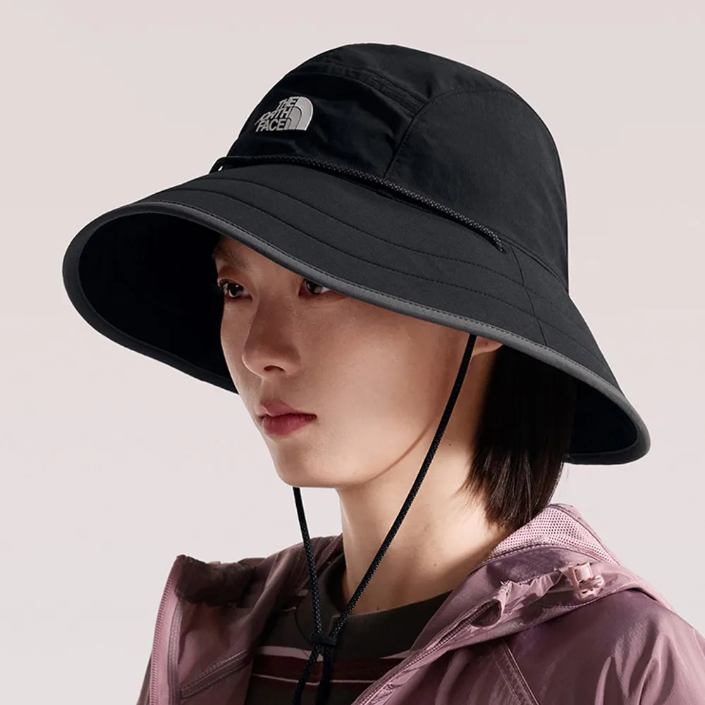 【The North Face】北面女款黑色DWR防潑水品牌LOGO漁夫帽｜8EPSKT0 排汗衫