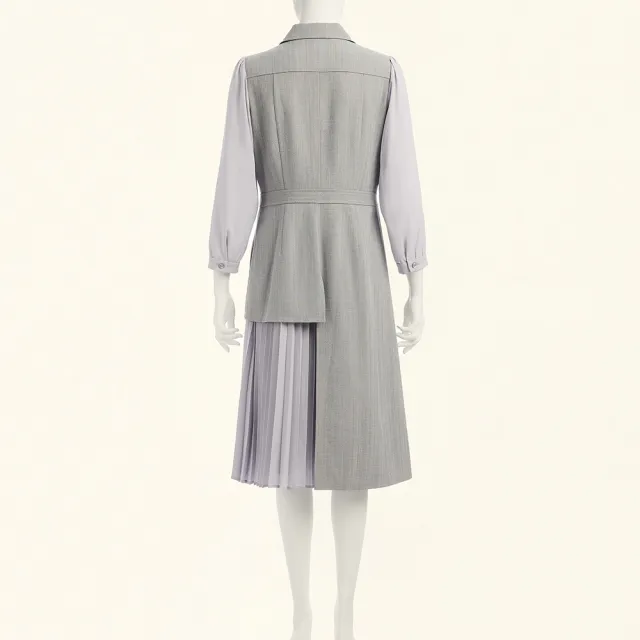 【ILEY 伊蕾】西裝領百褶拼接造型長洋裝(灰；M-XL；1253077361)